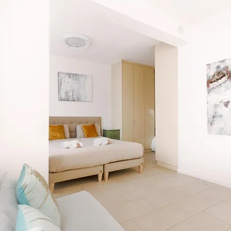 Front Pearl 5 For 6pax -by Easylife Swiss Lugano