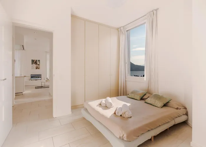 Front Pearl 5 For 6pax -by Easylife Swiss *