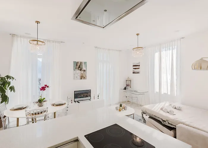 Front Pearl 5 For 6pax -by Easylife Swiss *